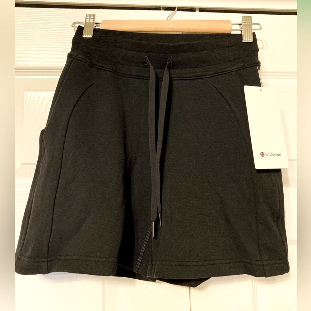 Lululemon Scuba Shorts! NWT